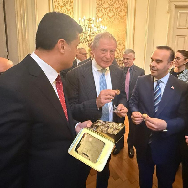 Aydın’ın Aksüt İnciri Venedik Sarayı’nda