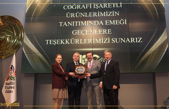 TOBB Başkanı Hisarcıklıoğlu’ndan Aksüt A.Ş.’ye Anlamlı Plaket